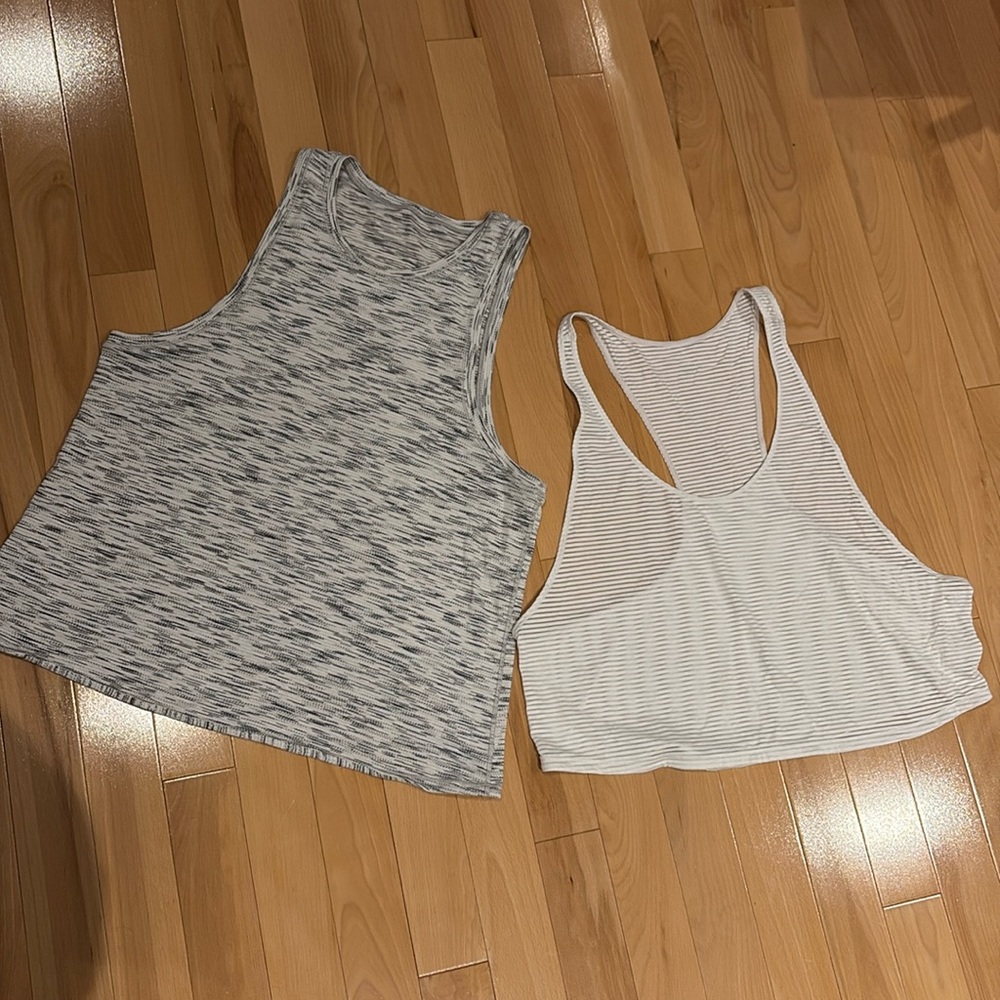 2 Lululemon Gray/Black & White Tank Tops Bundle - size 8